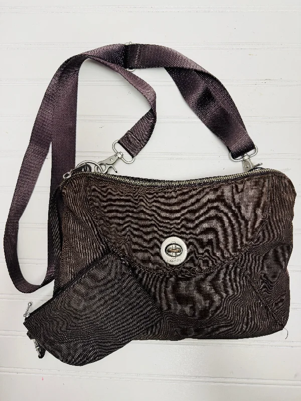 Crossbody By Baggallini, Size: Medium