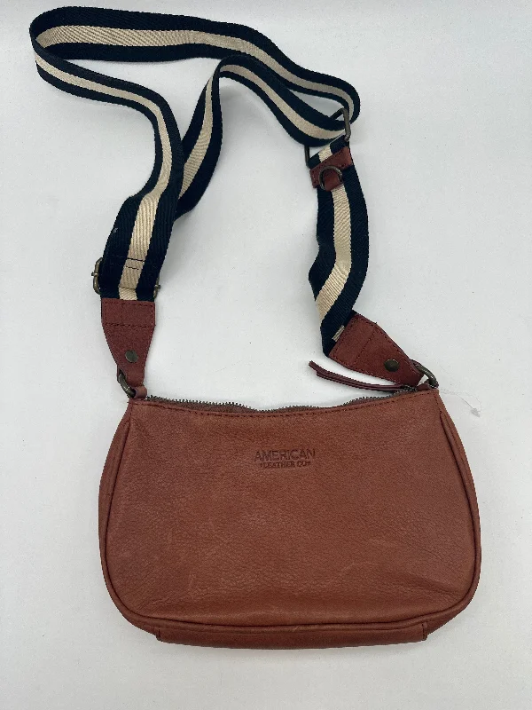 Handbag By Clothes Mentor, Size: Small