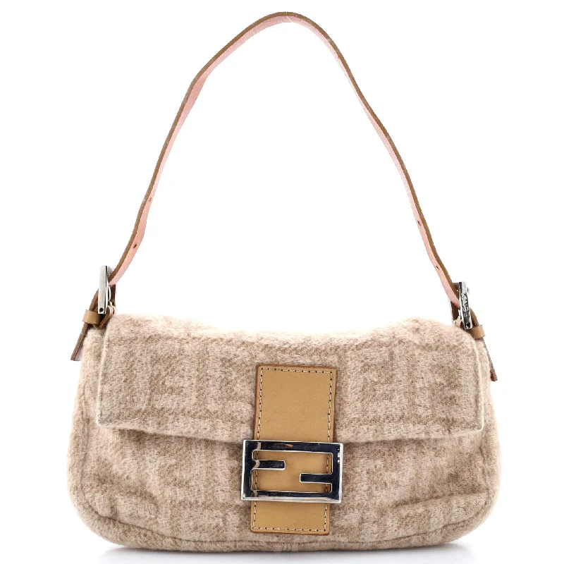 Baguette Bag Zucca Wool